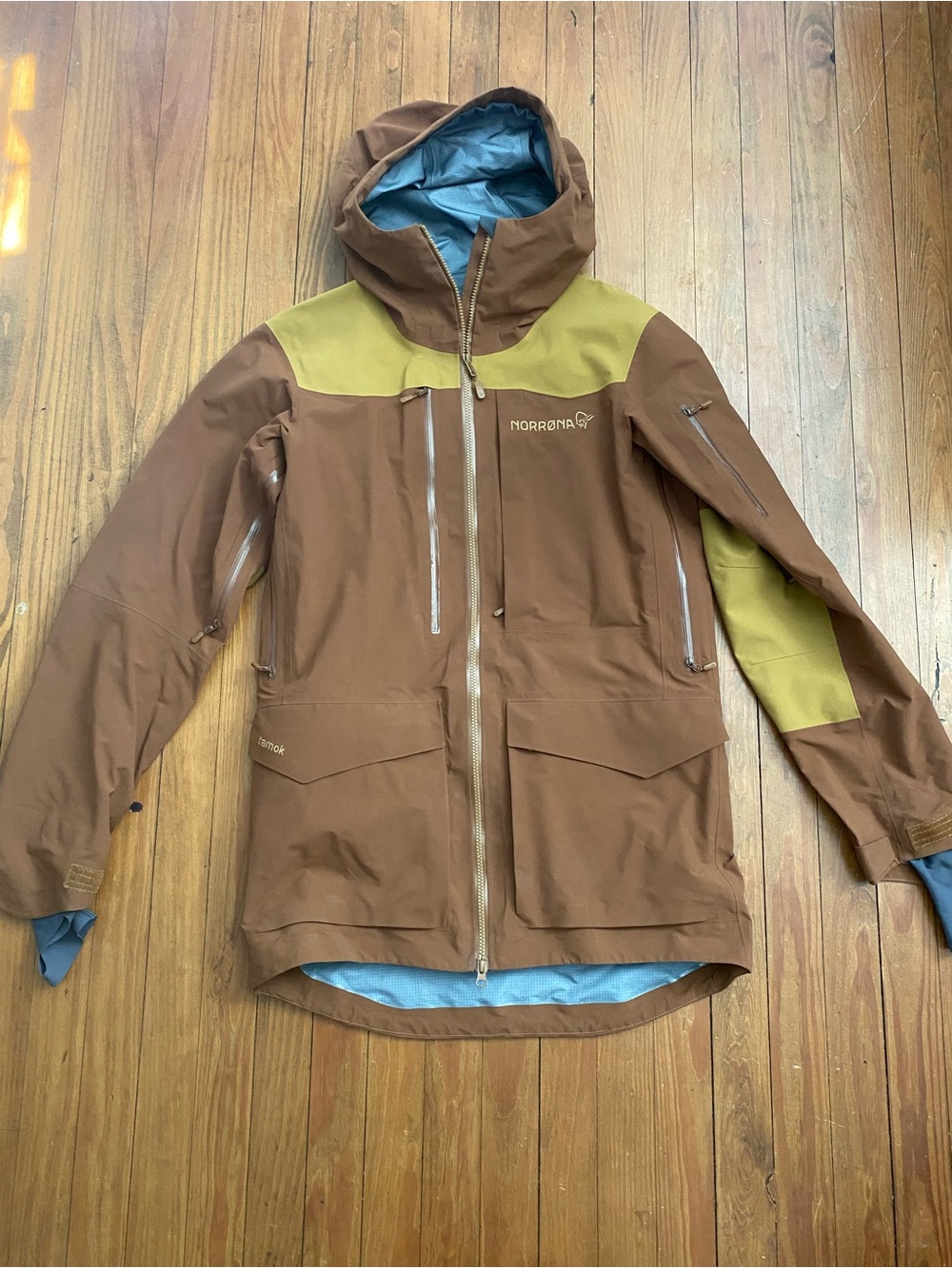 Norrona Men’s Tamok Gore-Tex Pro Ski Jacket Small Emperador Brown